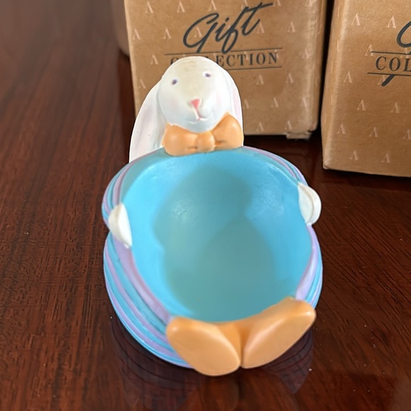 Avon *NIB* *VINTAGE* 3-Piece Eggs-To-You Egg Holders - Picture 2 of 16